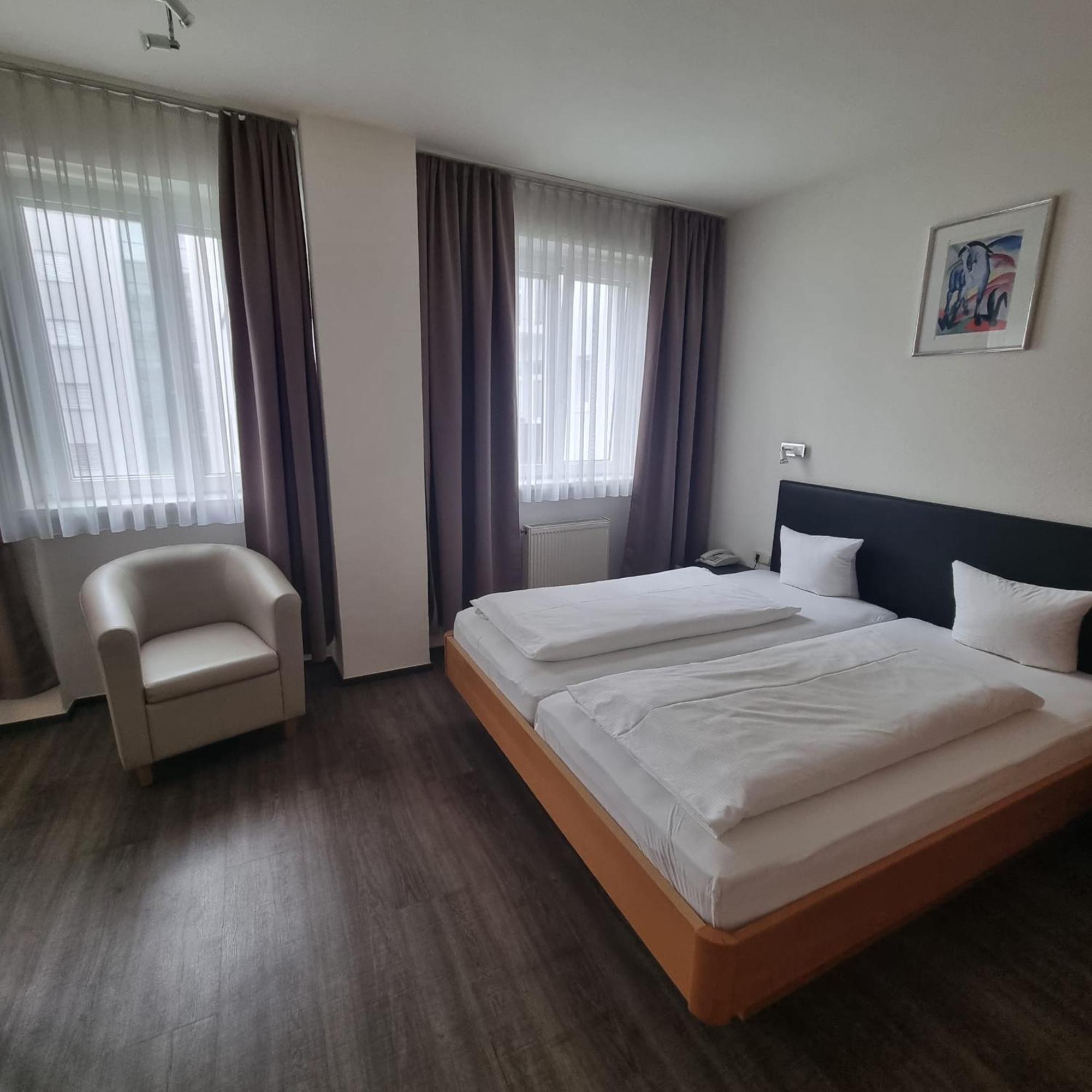 Hotel Central 3*